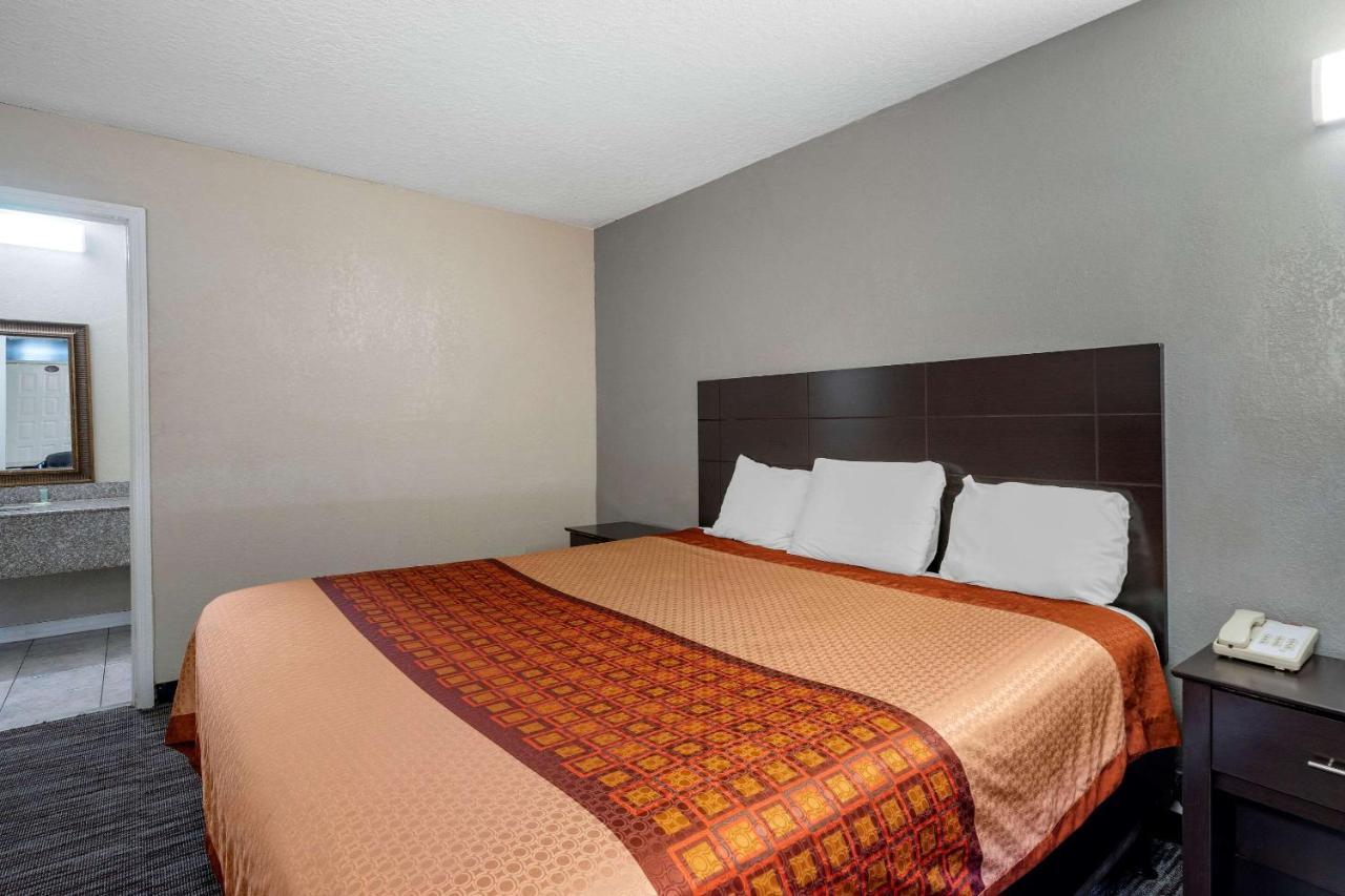 Rodeway Inn Clearwater-Largo Ngoại thất bức ảnh